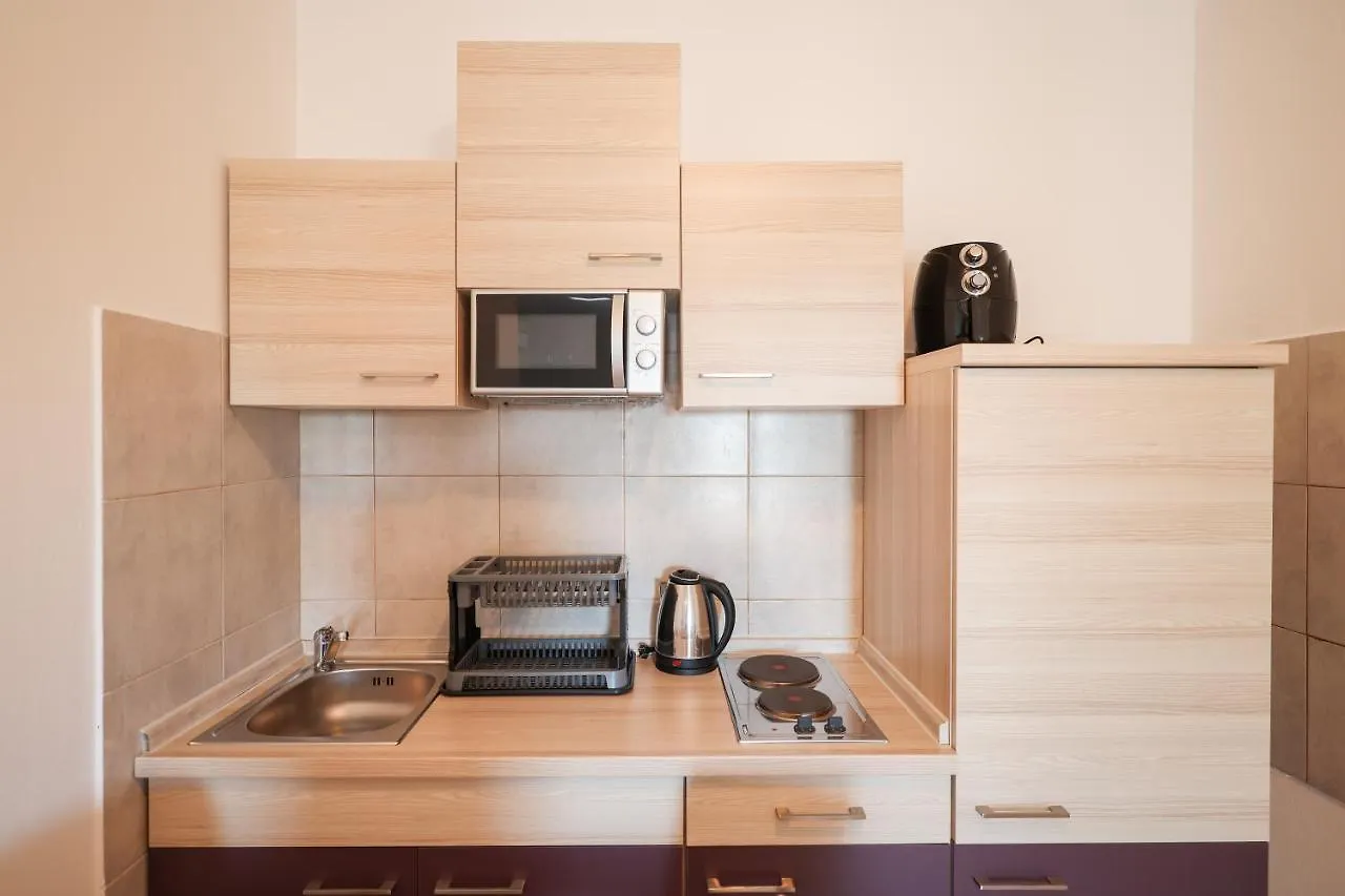 Apartments Miky Vrsi