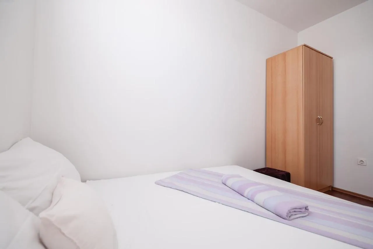 Apartments Miky Vrsi Croatia